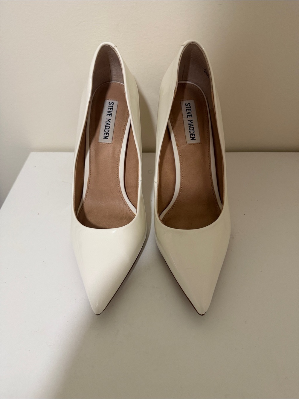 Steve Madden Cream Patent Pointed Toe Pumps